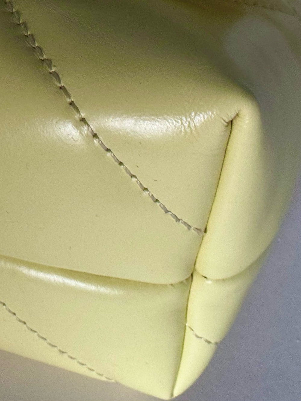 Tory Burch Small Kira Diamond Quilt Shoulder Bag Pale Yellow Frozen Zest NWOT - Picture 11 of 14
